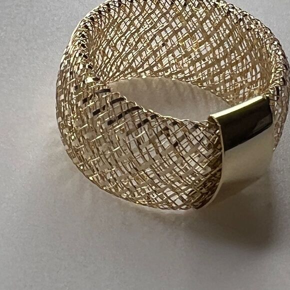 Leslie's 14K Yellow Gold Mesh Stretch Ring – Made in Italy | Lifetime Guarantee - Picture 4 of 12